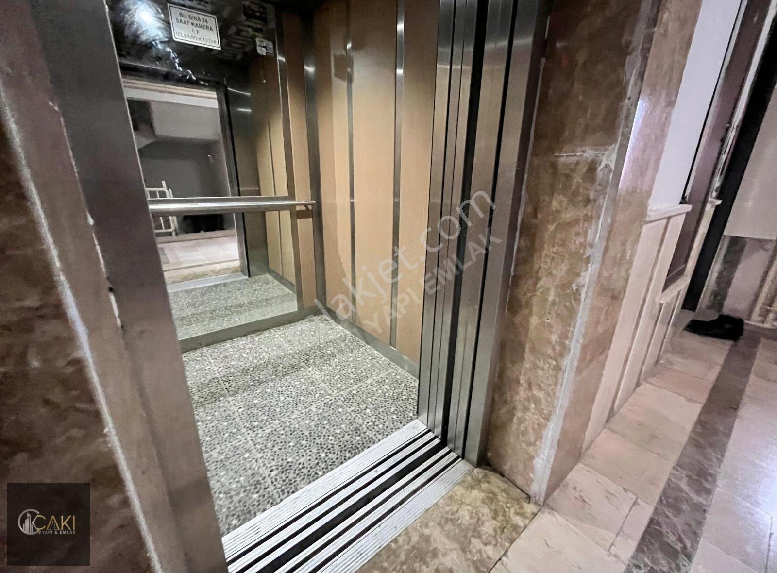 Çakı Yapı Emlaktan Kiracılar Tokide Satılık 3+1 Daire - Görsel 14
