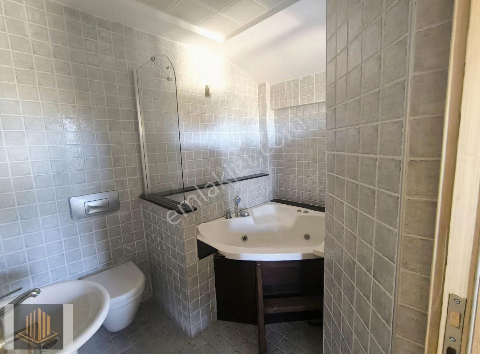 Sağlam'dan Esentepe'de 4+1 Kiralık Villa - Görsel 19