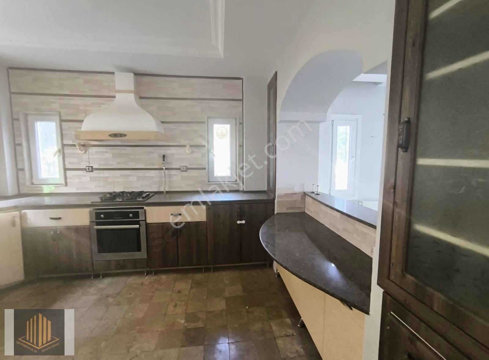 Sağlam'dan Esentepe'de 4+1 Kiralık Villa - Görsel 4