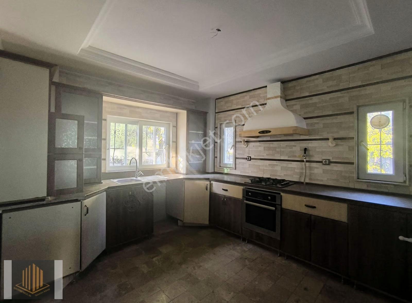 Sağlam'dan Esentepe'de 4+1 Kiralık Villa - Görsel 34
