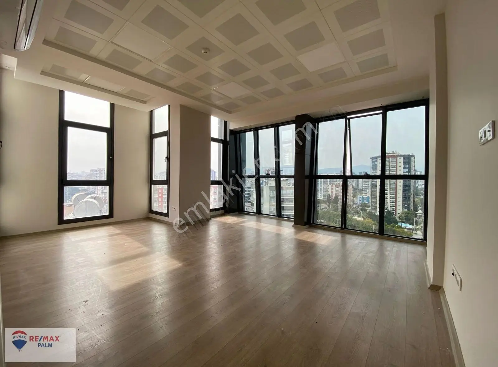 Remax Palm'den Merkezi Konumda Prestijli Kiralık Ofis - Görsel 5