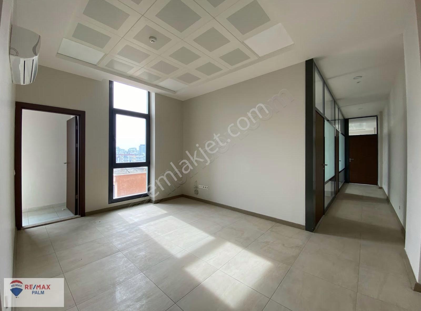 Remax Palm'den Merkezi Konumda Prestijli Kiralık Ofis - Görsel 13