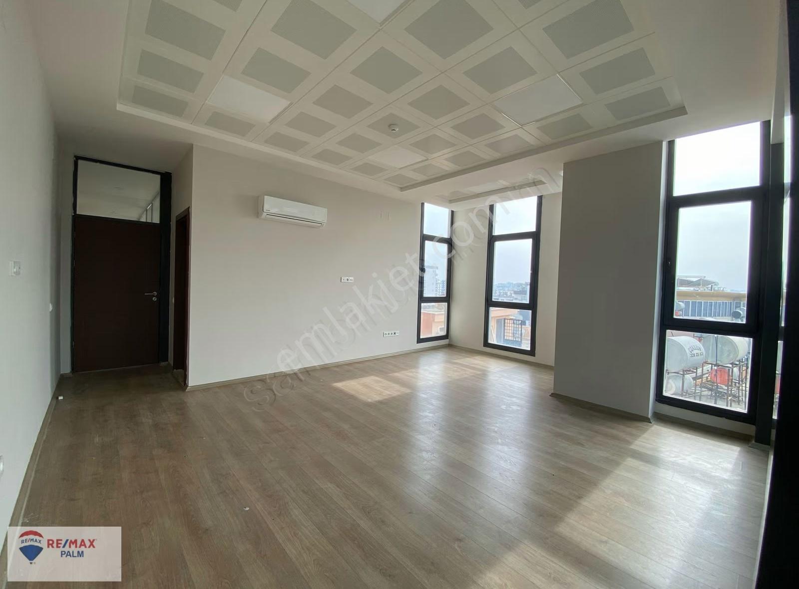 Remax Palm'den Merkezi Konumda Prestijli Kiralık Ofis - Görsel 9