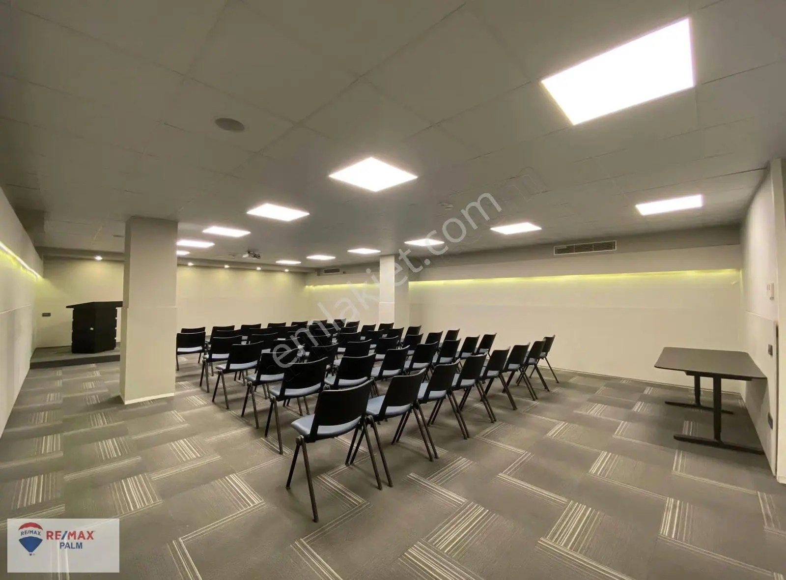 Remax Palm'den Pozcu Evo İş Merkezi'nde Satılık Büro/ofis - Görsel 19