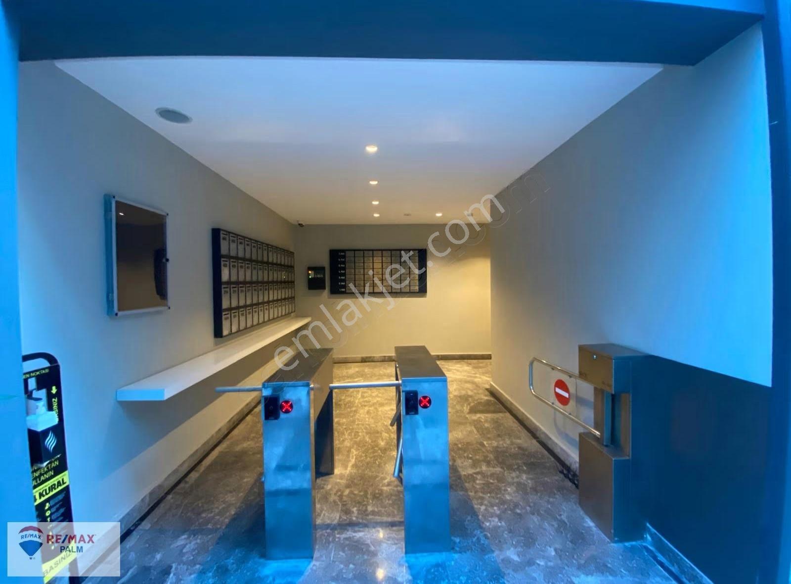 Remax Palm'den Pozcu Evo İş Merkezi'nde Satılık Büro/ofis - Görsel 16