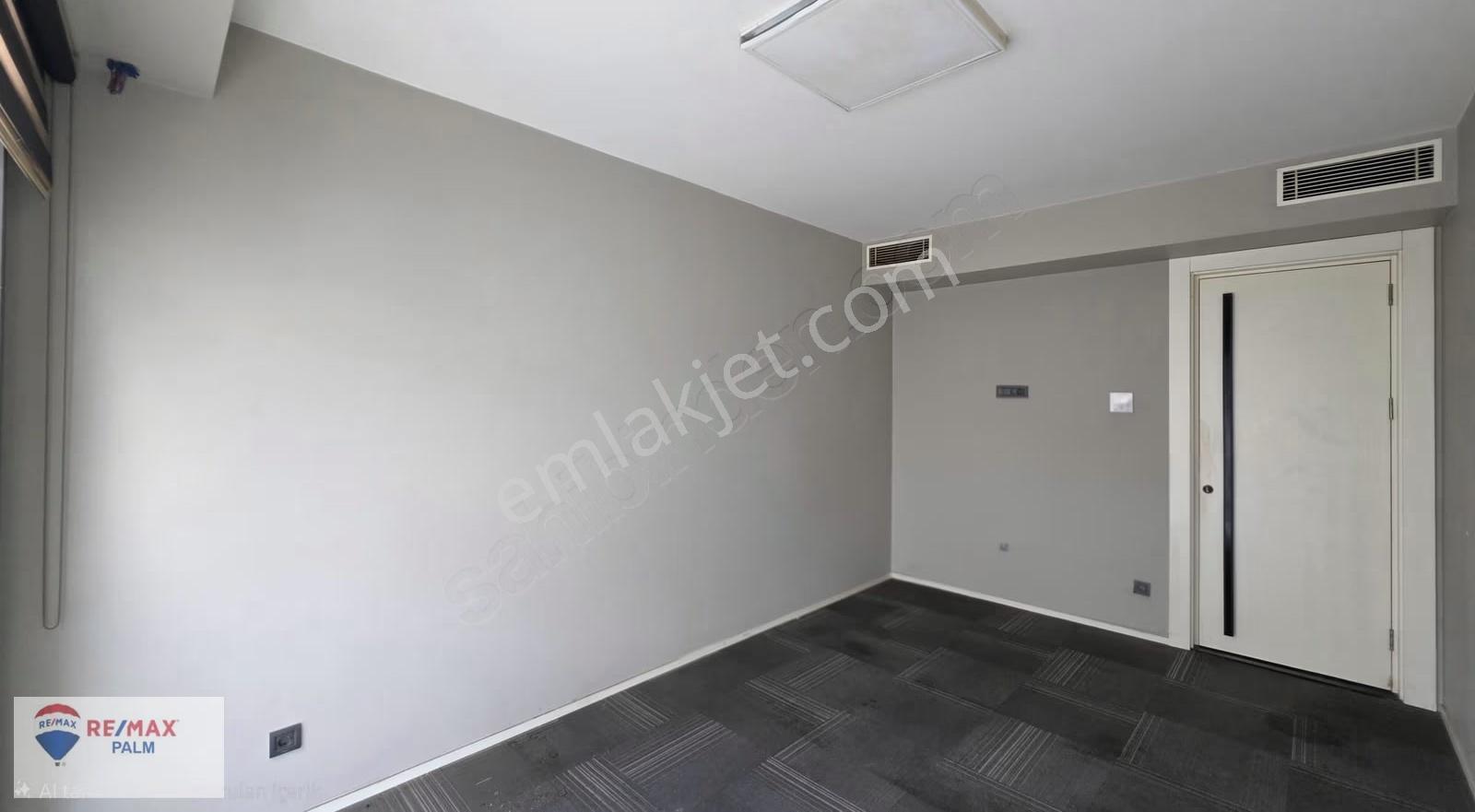 Remax Palm'den Pozcu Evo İş Merkezi'nde Satılık Büro/ofis - Görsel 4