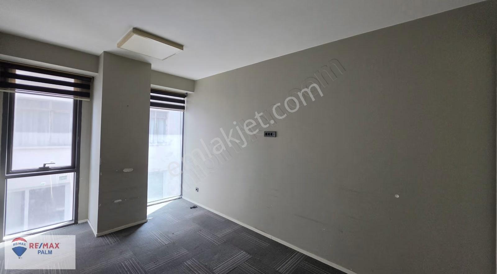 Remax Palm'den Pozcu Evo İş Merkezi'nde Satılık Büro/ofis - Görsel 13