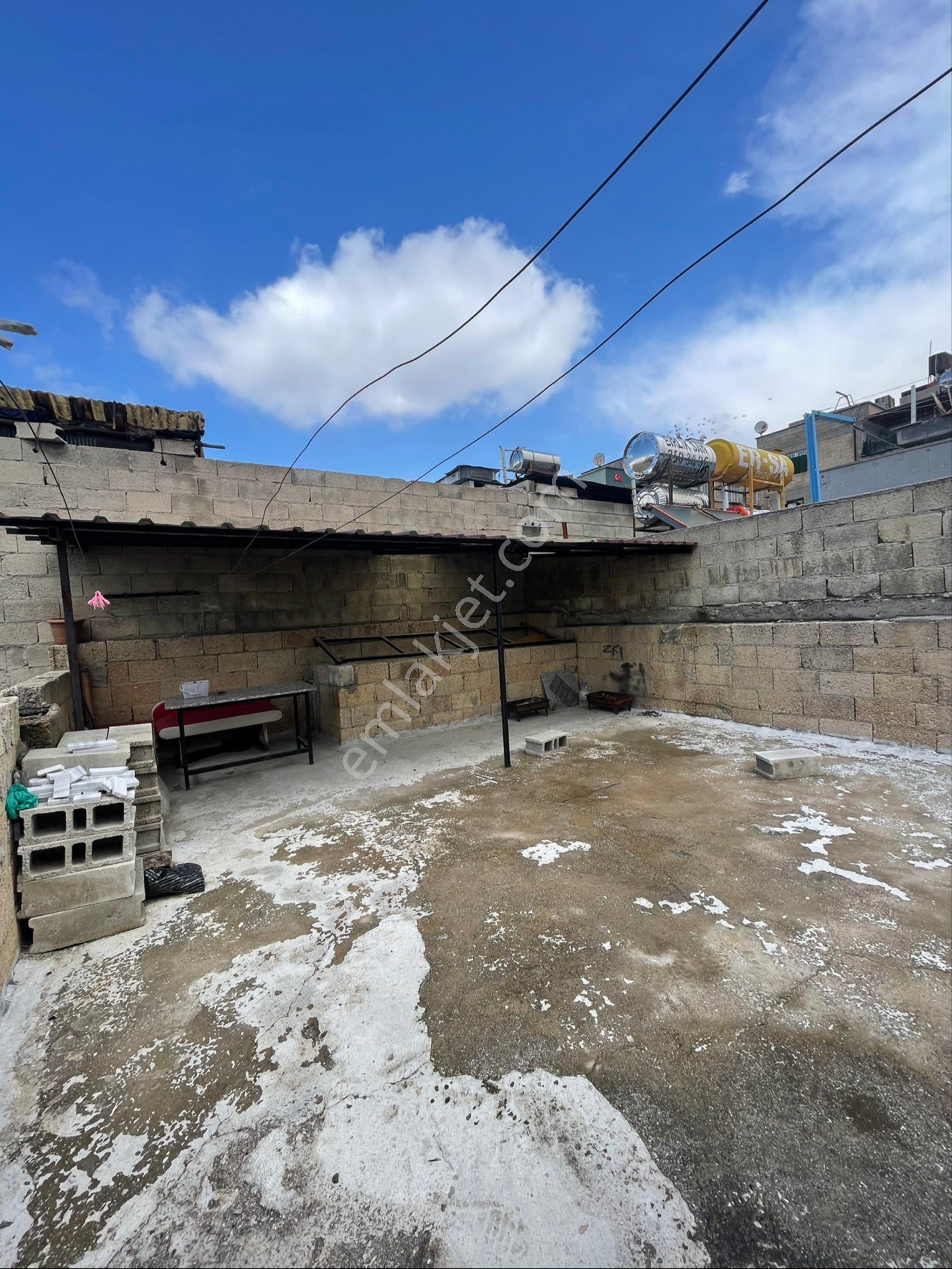 Yılmaz Emlaktan Kıbrıs Mahallesinde Doğal Gazlı İki Katlı Müstakil Ev. - Görsel 29