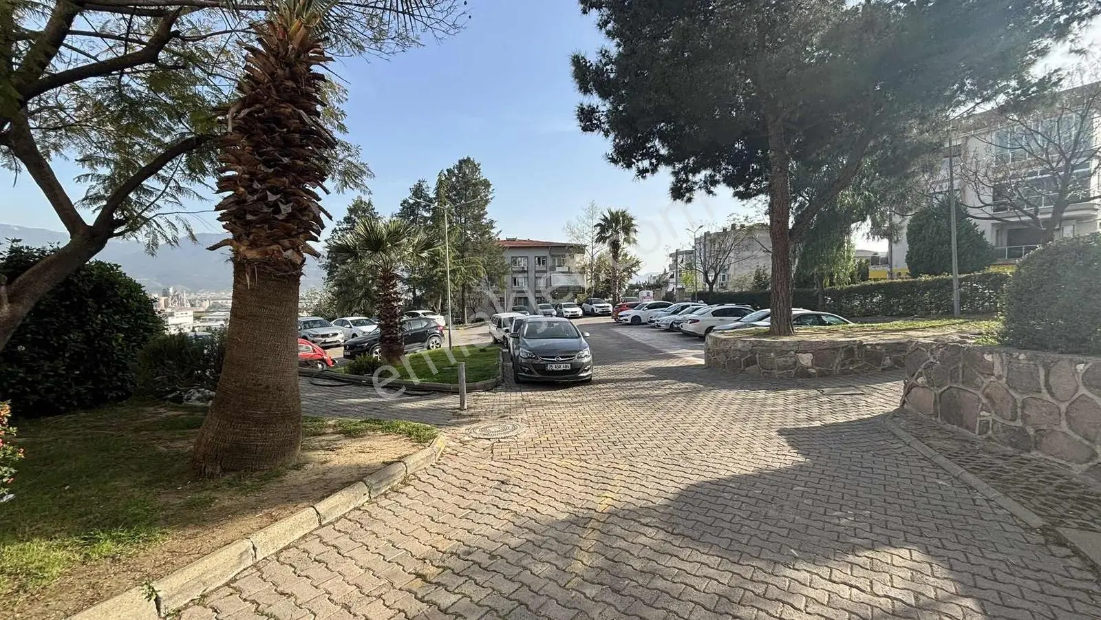 Evka 3 Seçkinköy Sitesi Ferah Cepheli 3+1 - Görsel 2