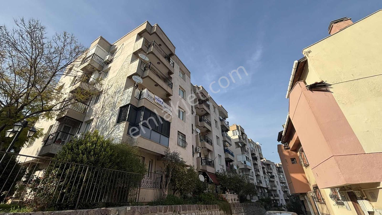 Evka 3 Seçkinköy Sitesi Ferah Cepheli 3+1