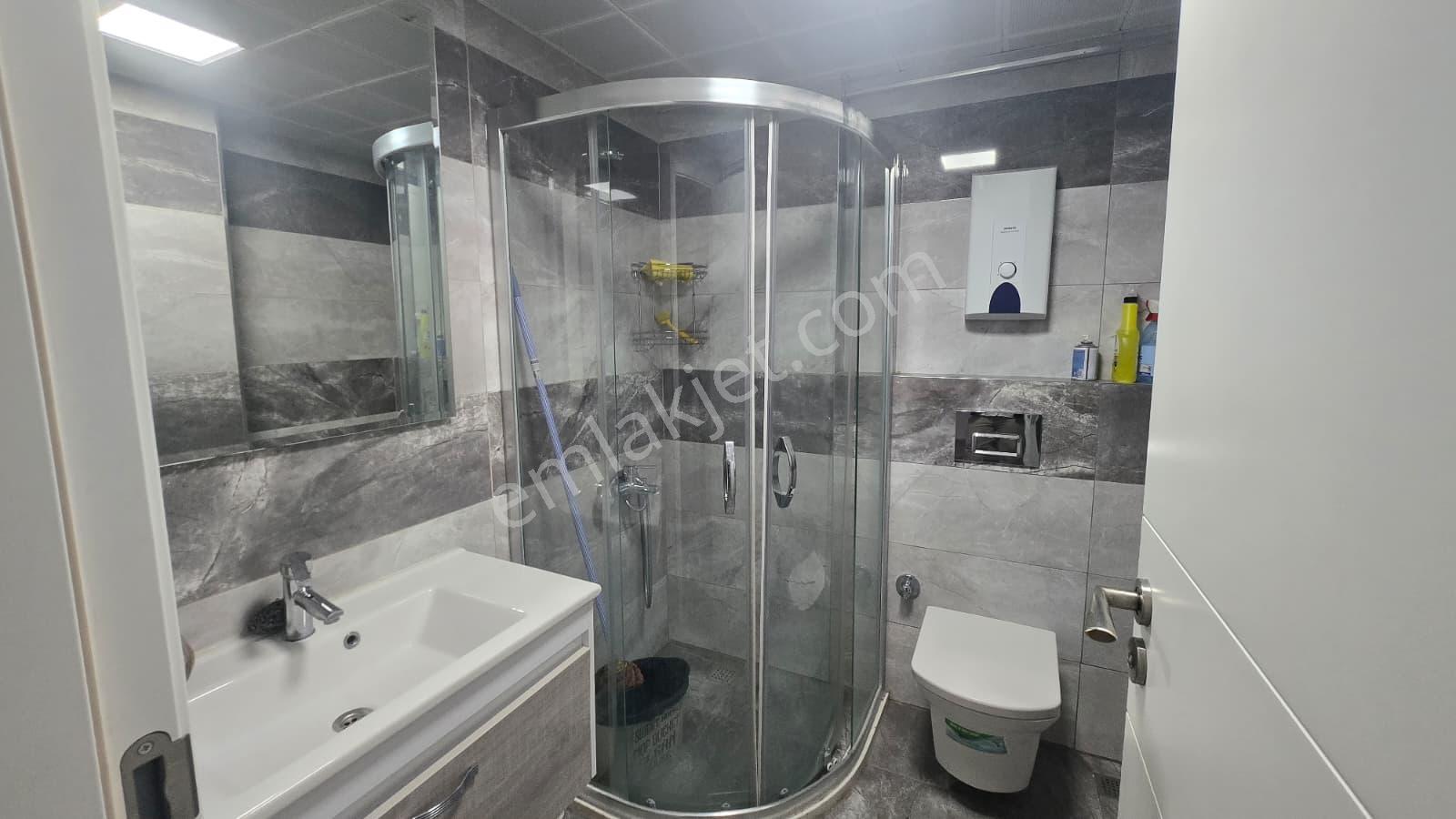Bayraklı Dedemhan Plazada 60 M² 2+0 Kiralık Ofis | Park Manzara - Görsel 25