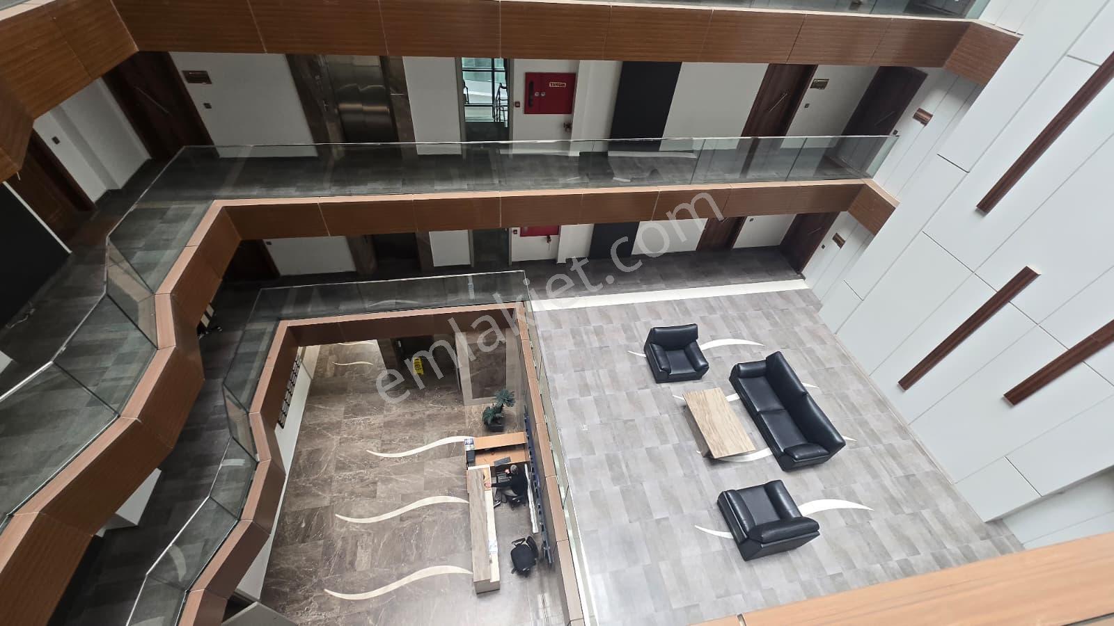 Bayraklı Dedemhan Plazada 60 M² 2+0 Kiralık Ofis | Park Manzara - Görsel 6