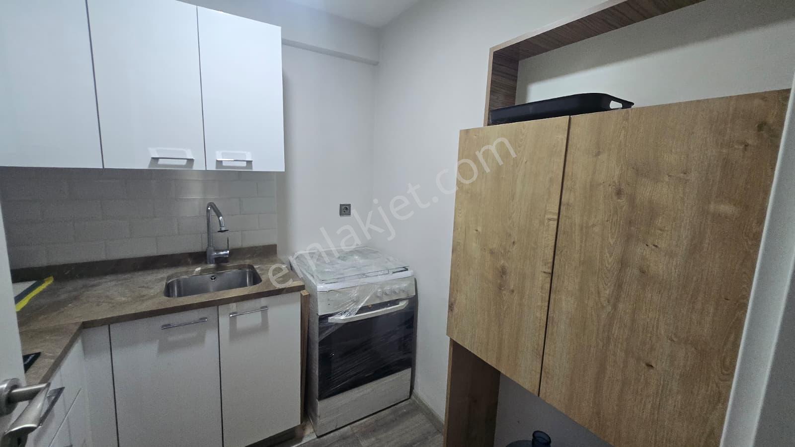 Bayraklı Dedemhan Plazada 60 M² 2+0 Kiralık Ofis | Park Manzara - Görsel 13