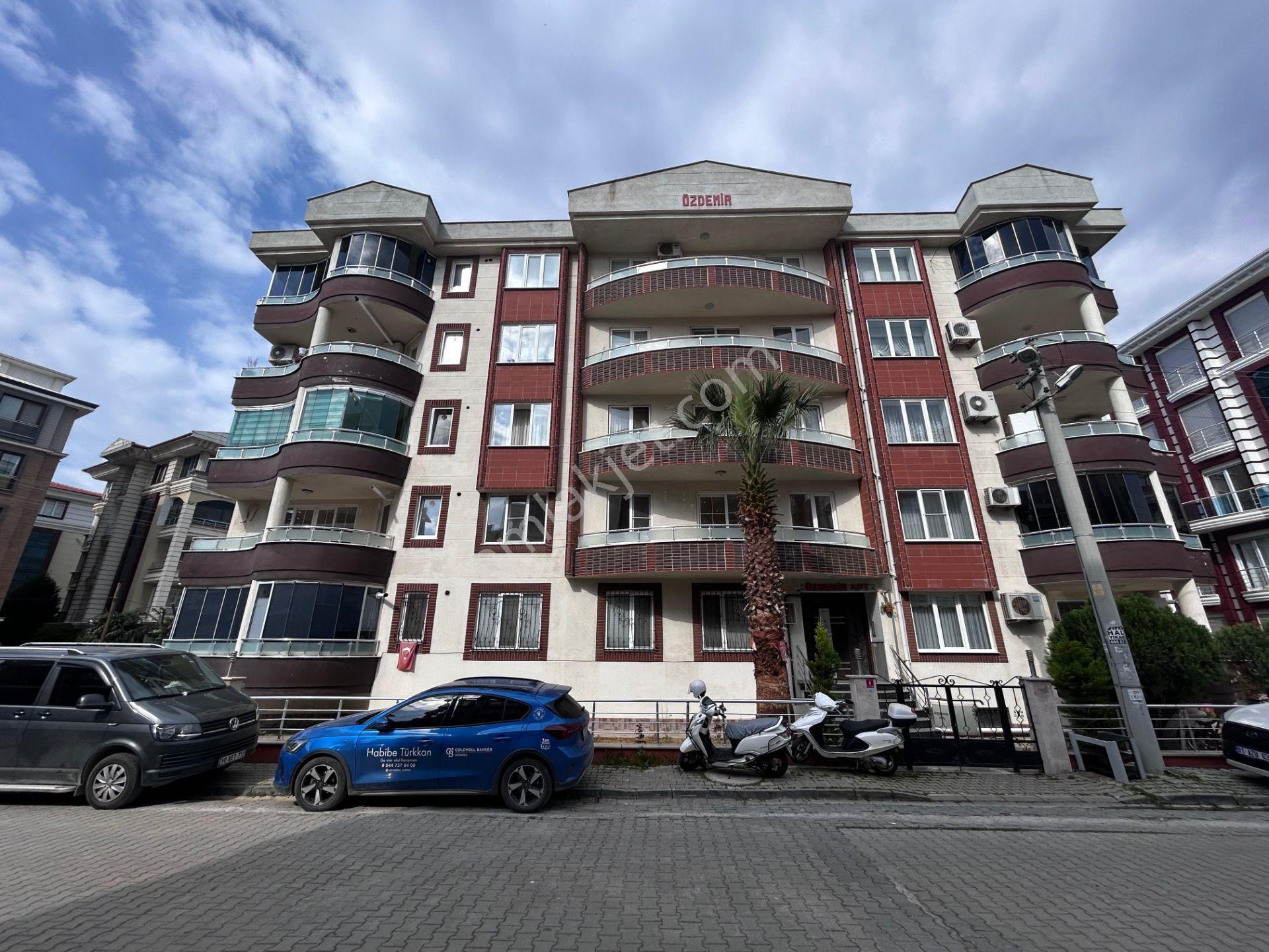 Edremit Cennetayağı Mahallesinde 3+1 Doğalgazlı Daire