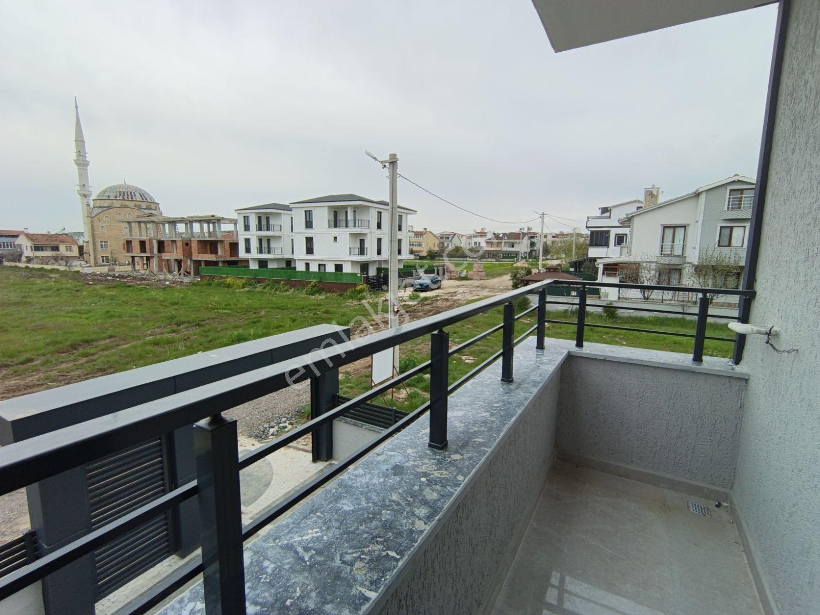 200 M2 Arsa İçerisinde Müstakil Tadında 4+1 İskanlı Villa - Görsel 9