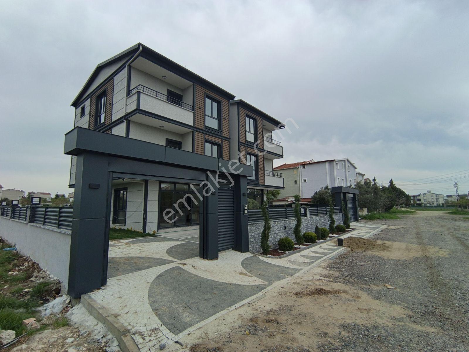 200 M2 Arsa İçerisinde Müstakil Tadında 4+1 İskanlı Villa - Görsel 2