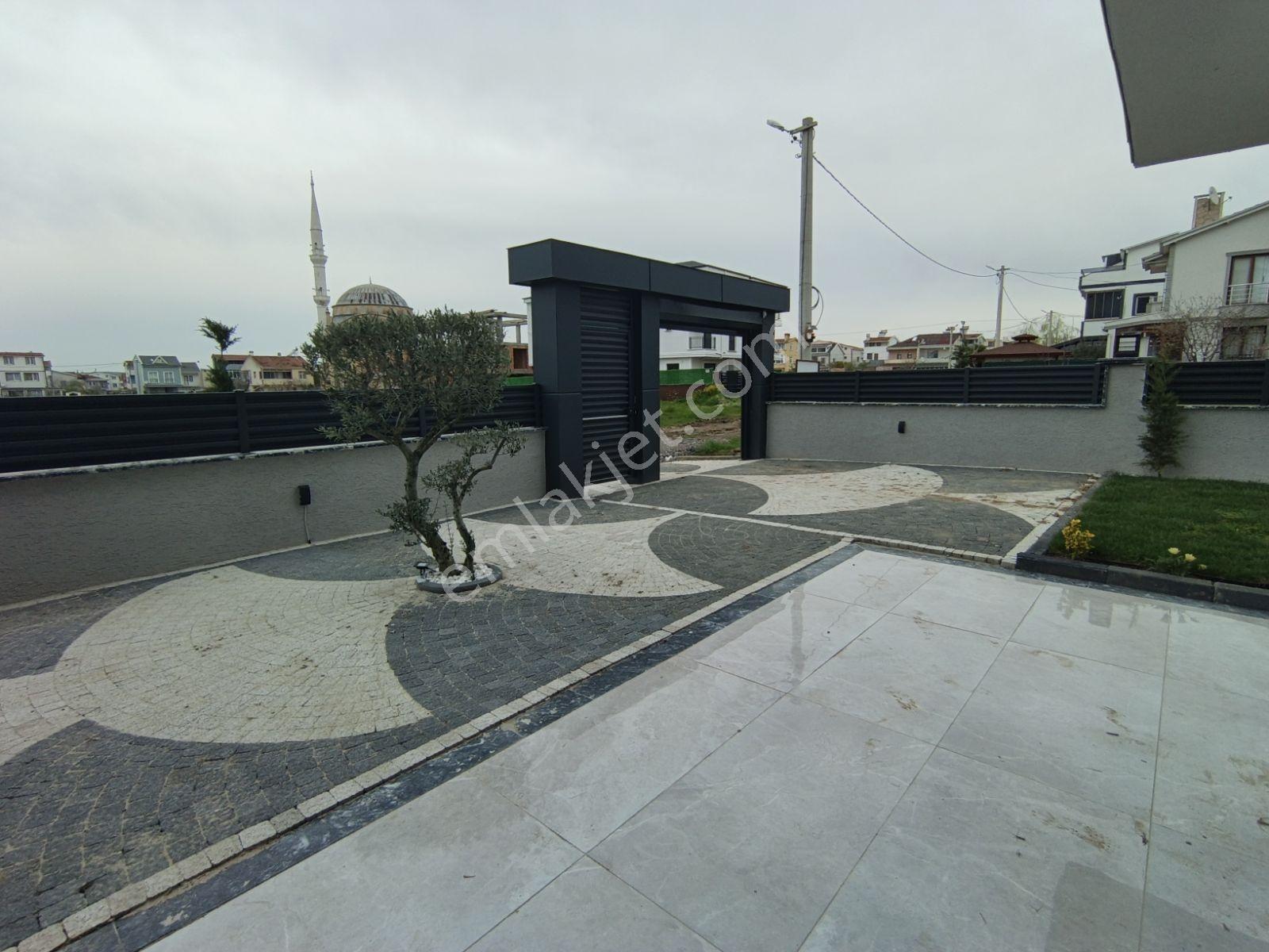 200 M2 Arsa İçerisinde Müstakil Tadında 4+1 İskanlı Villa - Görsel 3