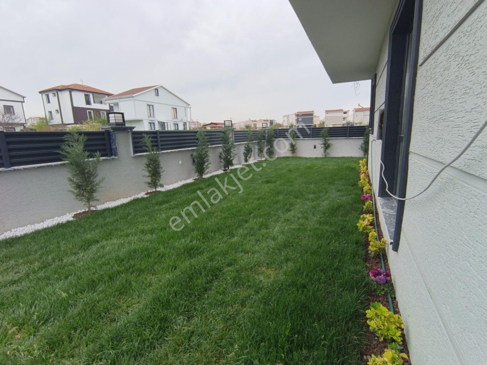 200 M2 Arsa İçerisinde Müstakil Tadında 4+1 İskanlı Villa - Görsel 15
