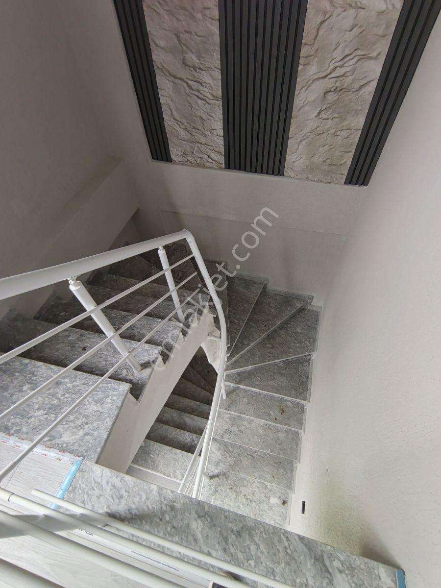 200 M2 Arsa İçerisinde Müstakil Tadında 4+1 İskanlı Villa - Görsel 35