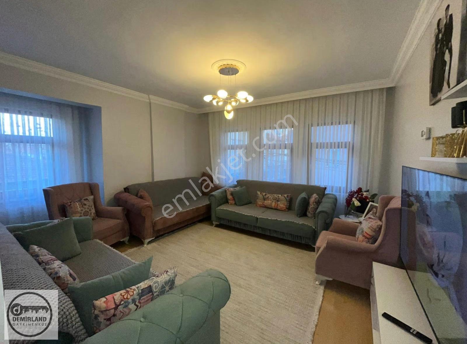 Demirland'dan Satılık Kıbrıs Caddesinde 2+1 Bakımlı Daire - Görsel 3