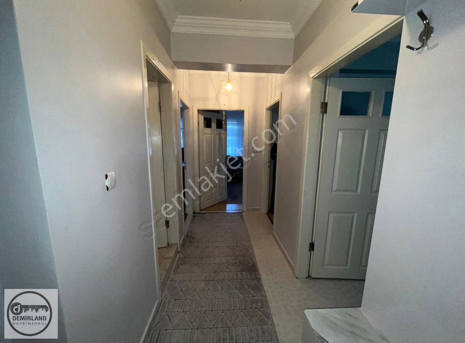 Demirland'dan Satılık Kıbrıs Caddesinde 2+1 Bakımlı Daire - Görsel 4