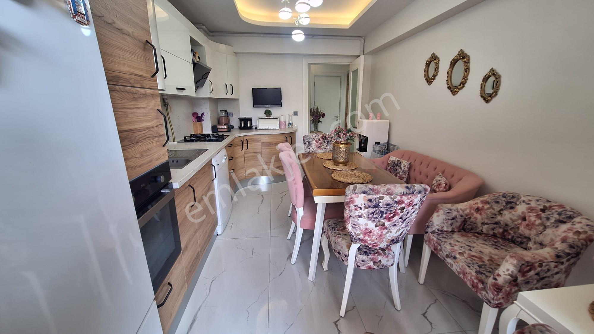 Akıncılar'da Site İçinde E.banyolu 3+1 Full Eşyalı Satılık Daire - Görsel 15
