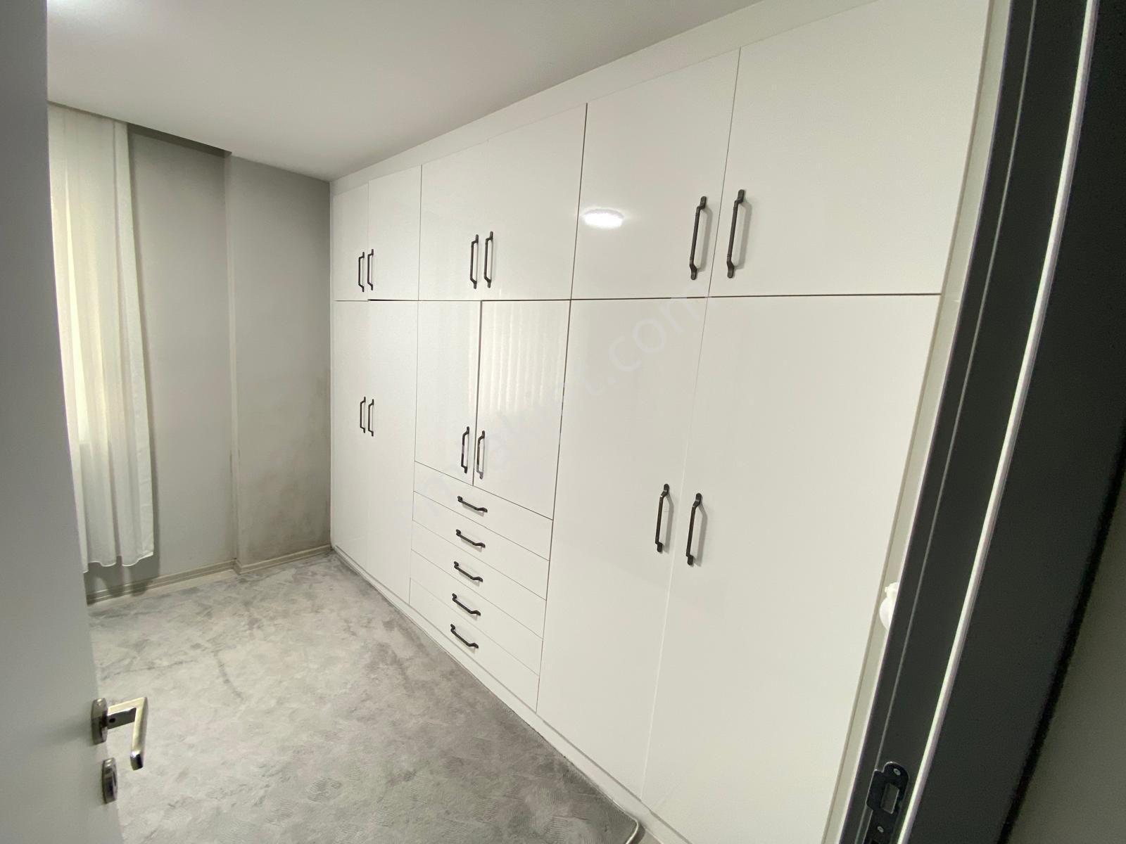 Gazipaşa'da Modern Tasarımlı Full Eşyalı 1+1 Daire - Görsel 15