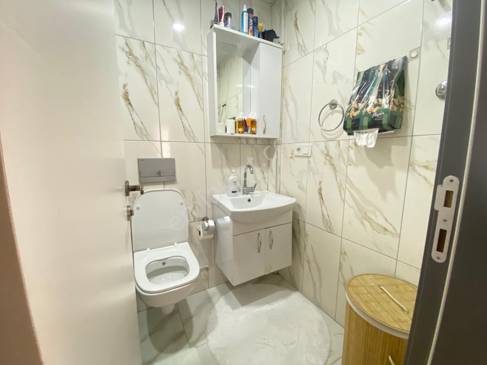 Gazipaşa'da Modern Tasarımlı Full Eşyalı 1+1 Daire - Görsel 19