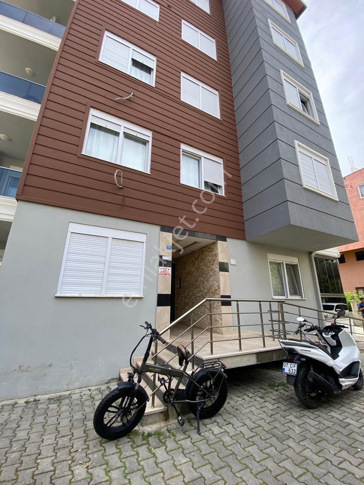 Gazipaşa'da Modern Tasarımlı Full Eşyalı 1+1 Daire - Görsel 4