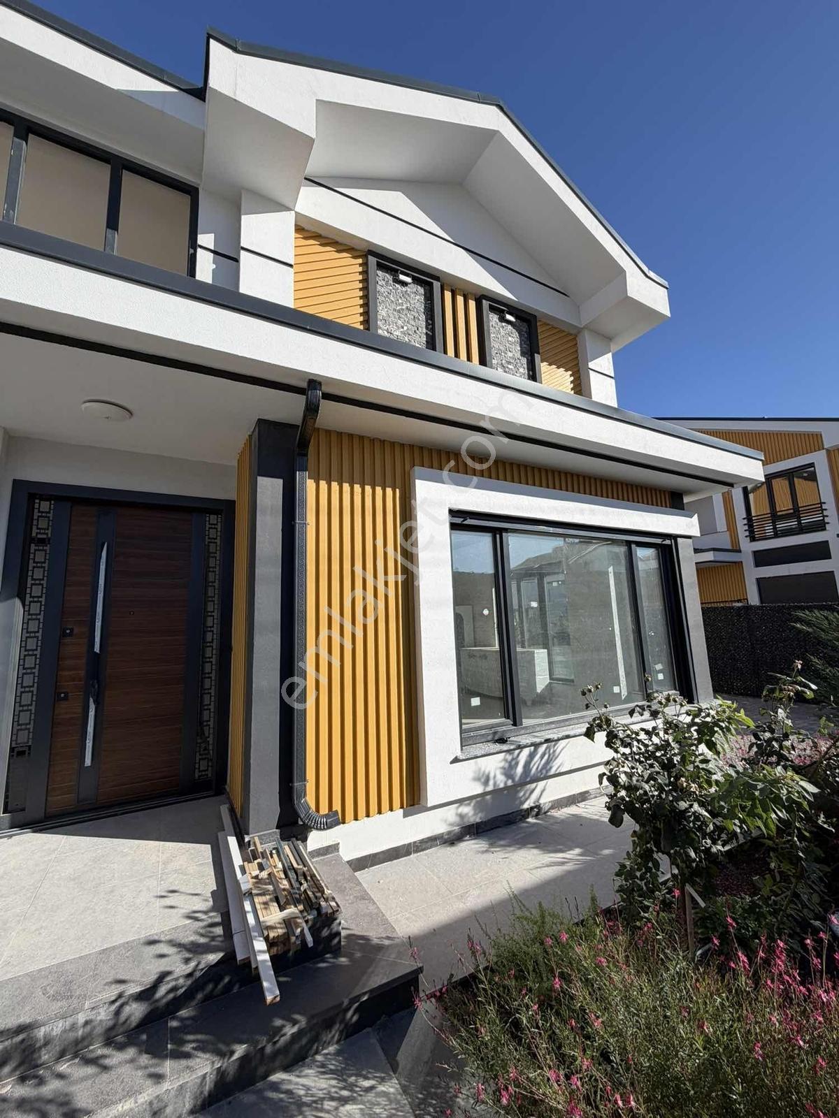 Buhara Mahallesinde Site İçi Satılık Ultralüks Villa - Görsel 6