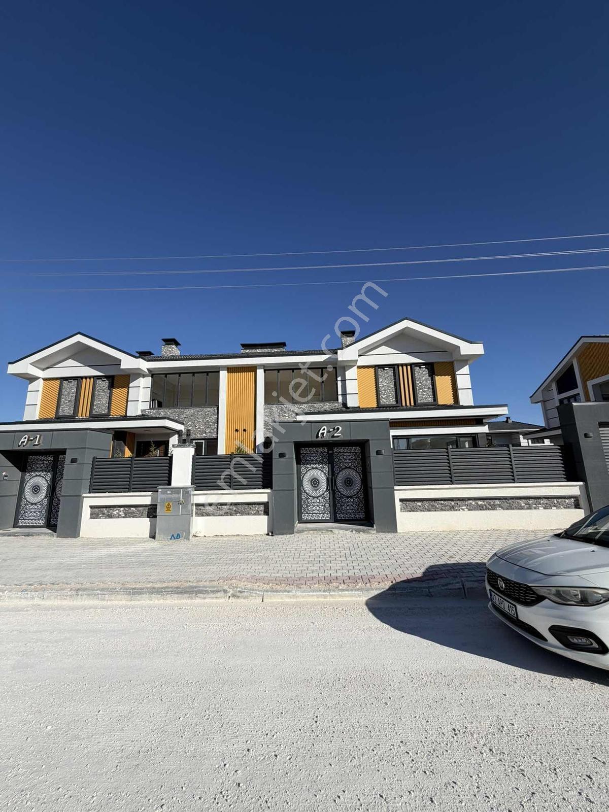 Buhara Mahallesinde Site İçi Satılık Ultralüks Villa - Görsel 20