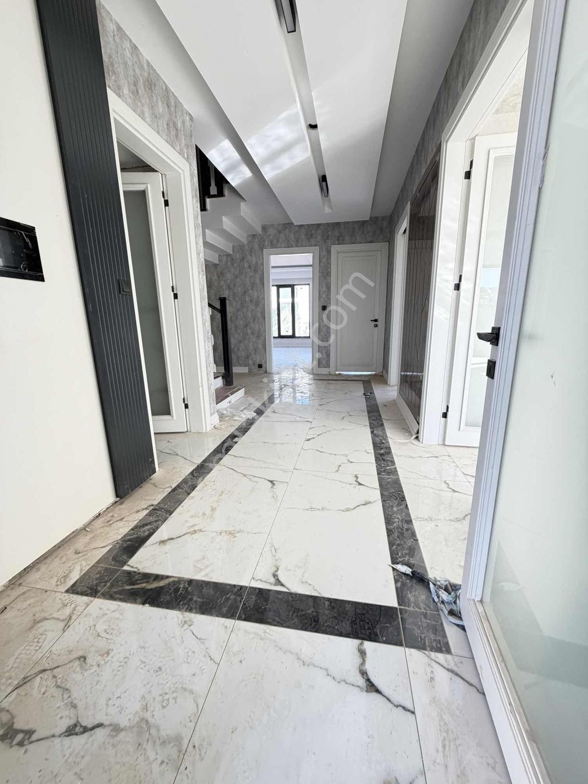 Buhara Mahallesinde Site İçi Satılık Ultralüks Villa - Görsel 25