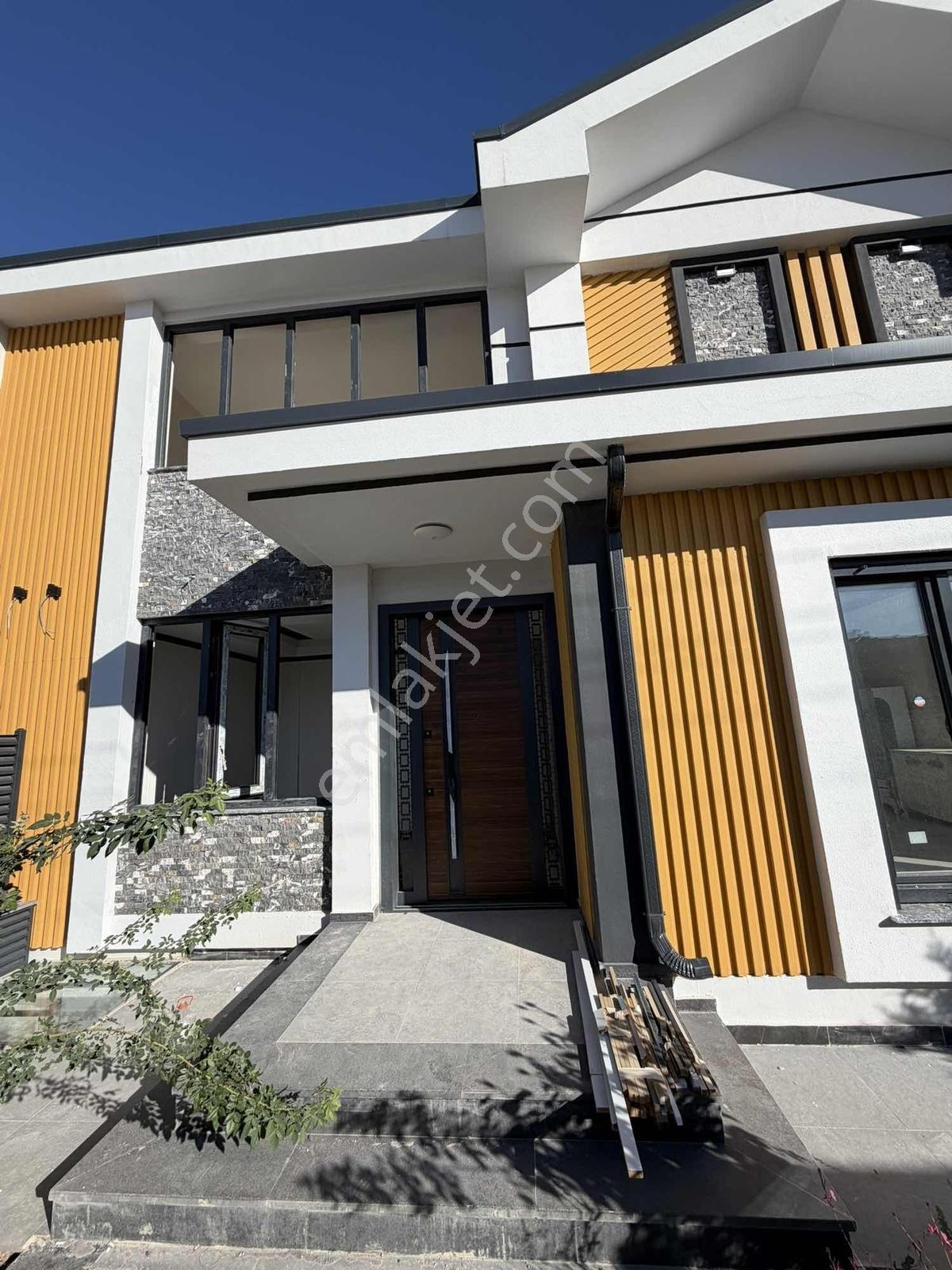 Buhara Mahallesinde Site İçi Satılık Ultralüks Villa - Görsel 24