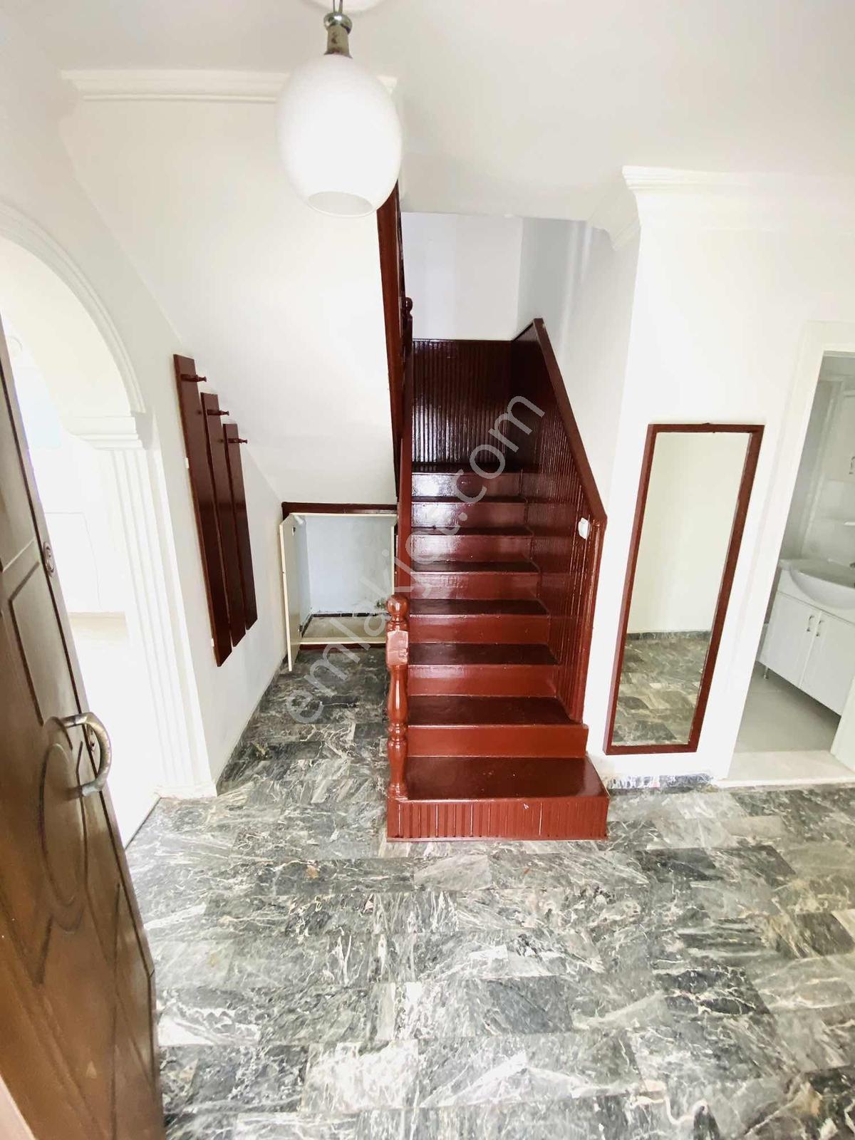 Dalaman Eska Sitesinde Deniz Manzaralı Kiralık 4+1 Villa - Görsel 4