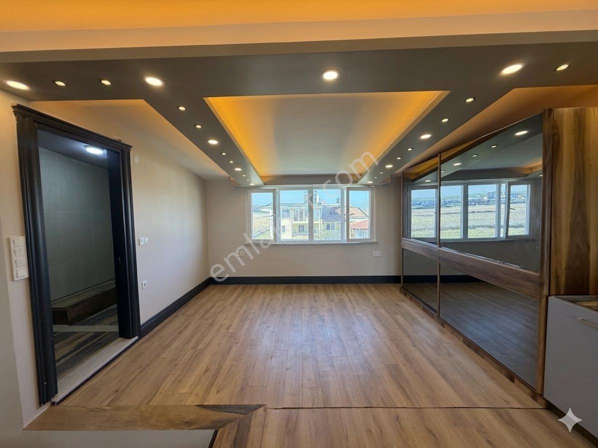 Marmara Ereğlisi Satık Havuzlu Deniz Manzaralı 3 Katlı Villa - Görsel 3