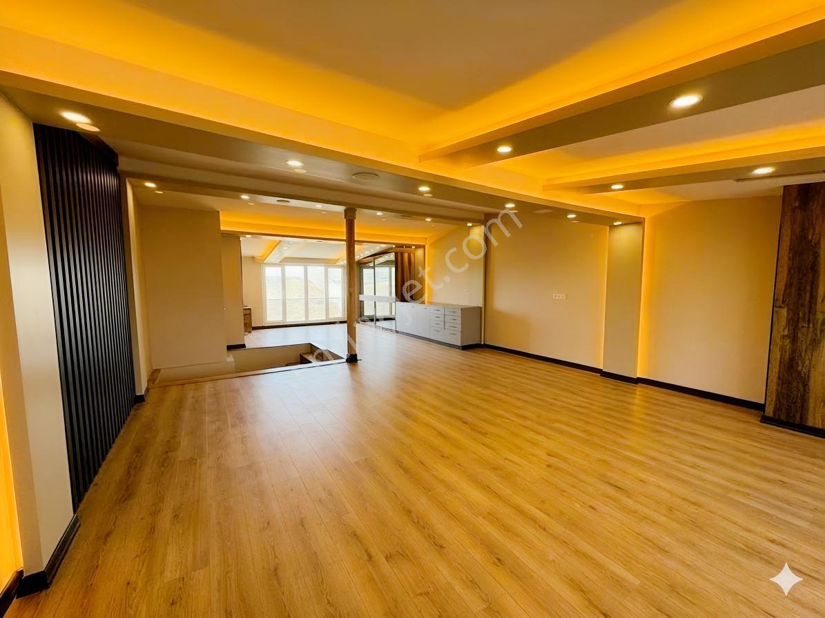 Marmara Ereğlisi Satık Havuzlu Deniz Manzaralı 3 Katlı Villa - Görsel 18