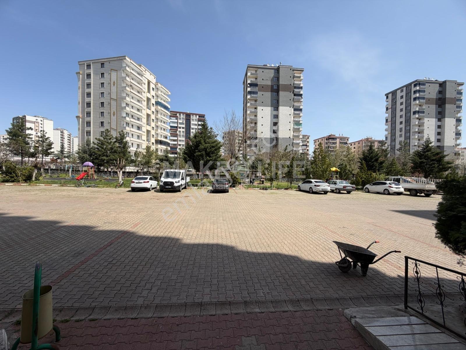 Radison Otel Arkasında 4+1 Fırsat Satılık Daire - Görsel 17