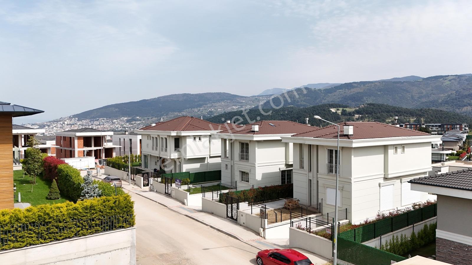 Bursa/nilüfer/gümüştepe'nin En Değerli Lokasyonunda 4+1 Villa - Görsel 29