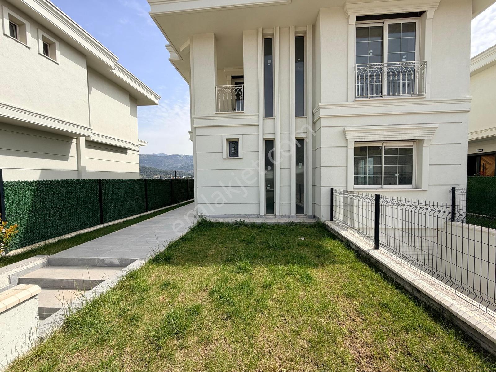 Bursa/nilüfer/gümüştepe'nin En Değerli Lokasyonunda 4+1 Villa - Görsel 3