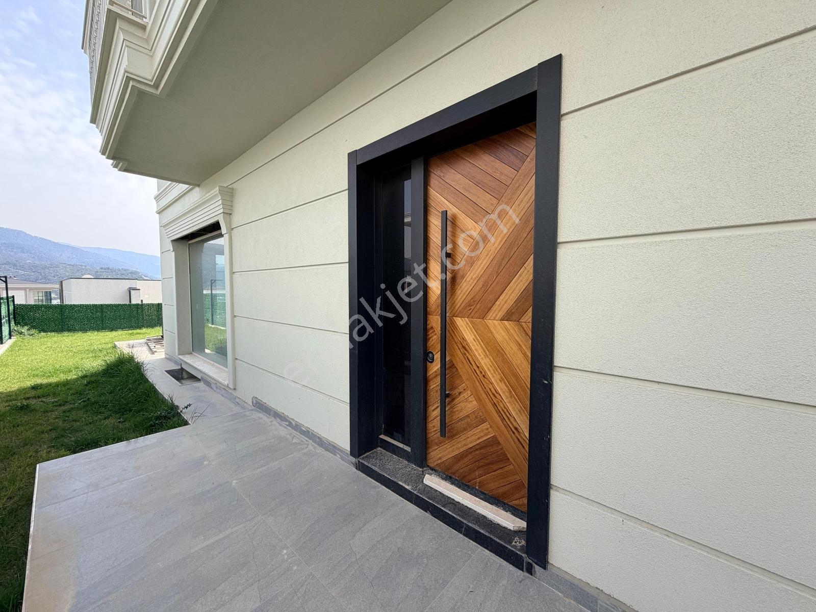 Bursa/nilüfer/gümüştepe'nin En Değerli Lokasyonunda 4+1 Villa - Görsel 23