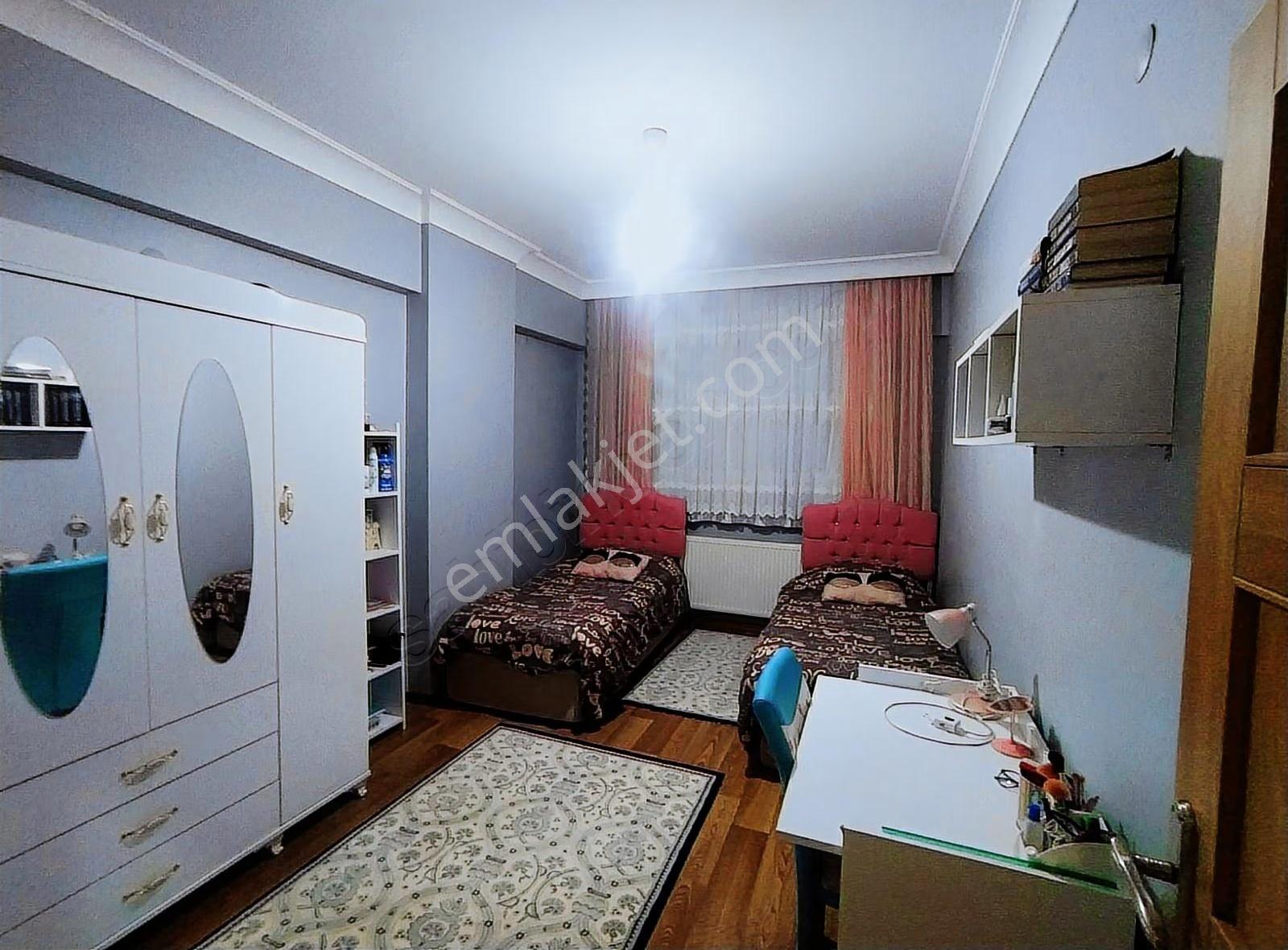 Ek Bina Yanında Mükemmel Konumlu Fırsat Daire - Görsel 13
