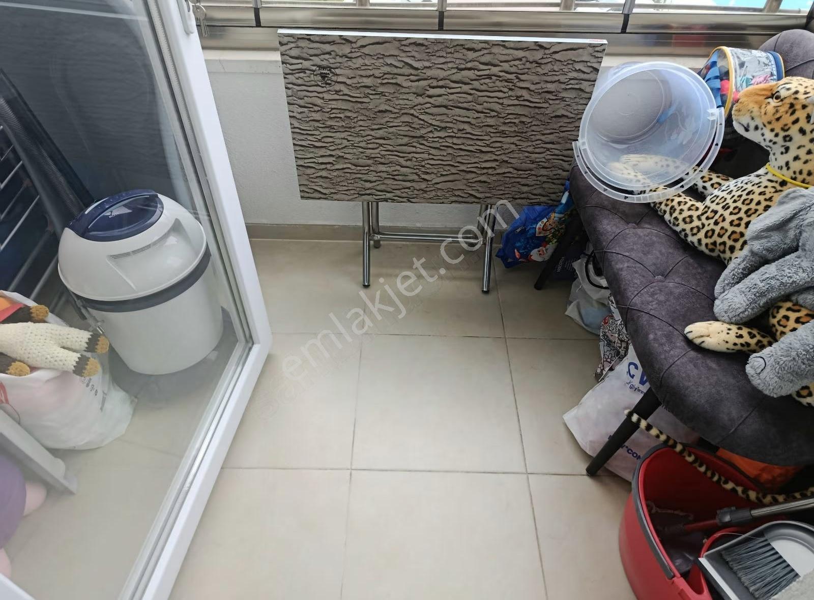 Tramvay Altında Sınırsız Kredili Deniz Manzaralı Eşyalı Daire - Görsel 8