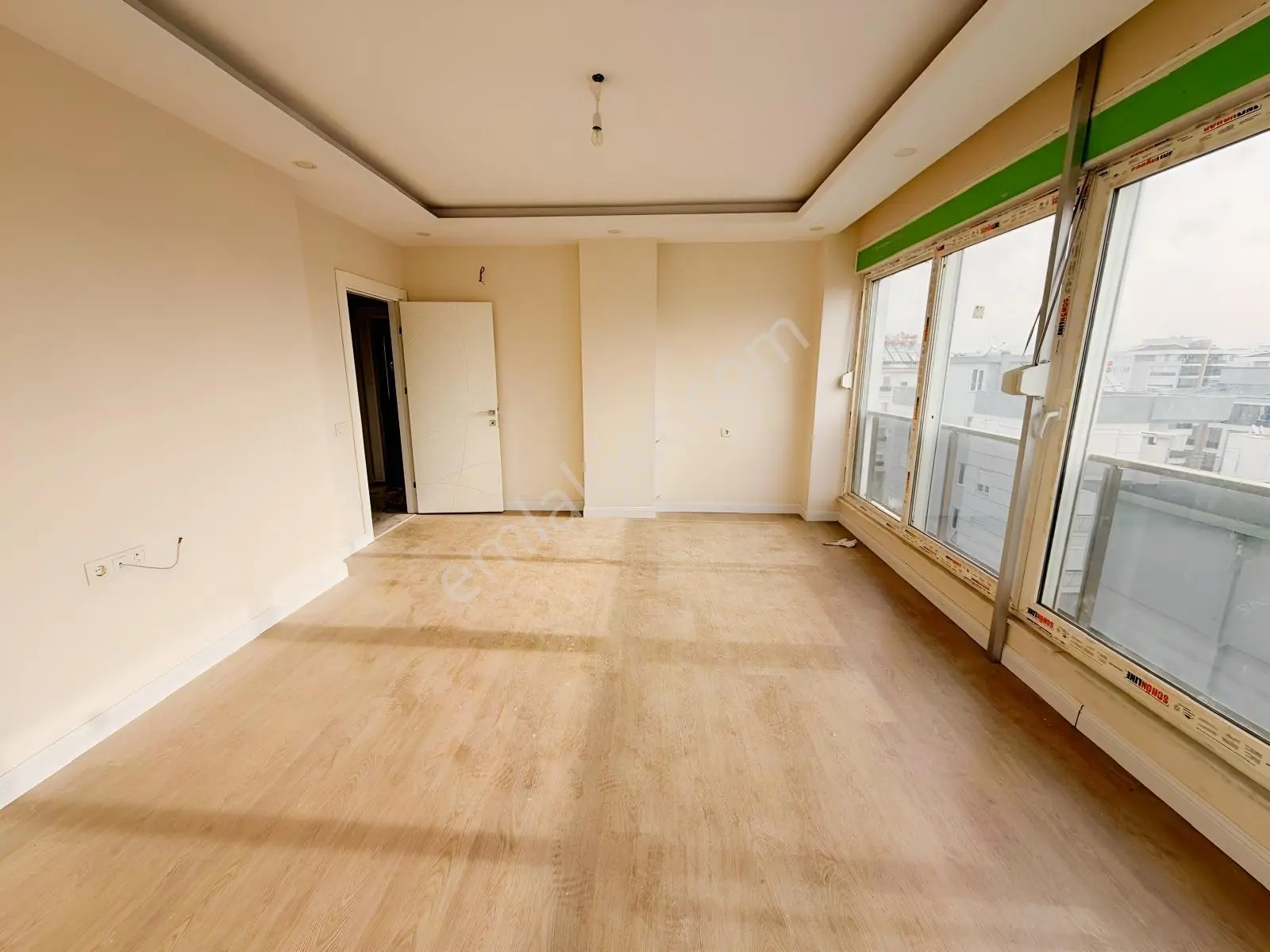 Tramvaya 150 Metre 3+1 135 M2 Asansörlü Güney Cephe - Görsel 4
