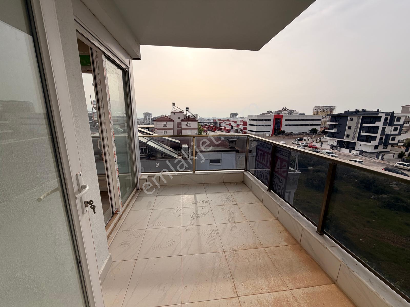 Tramvaya 150 Metre 3+1 135 M2 Asansörlü Güney Cephe - Görsel 22