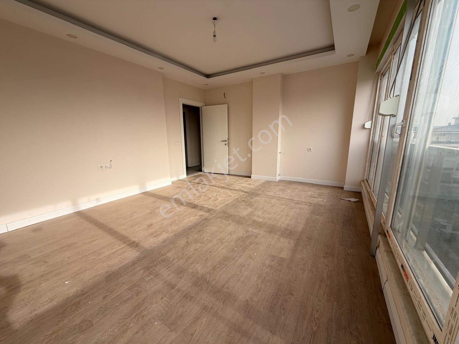 Tramvaya 150 Metre 3+1 135 M2 Asansörlü Güney Cephe - Görsel 12