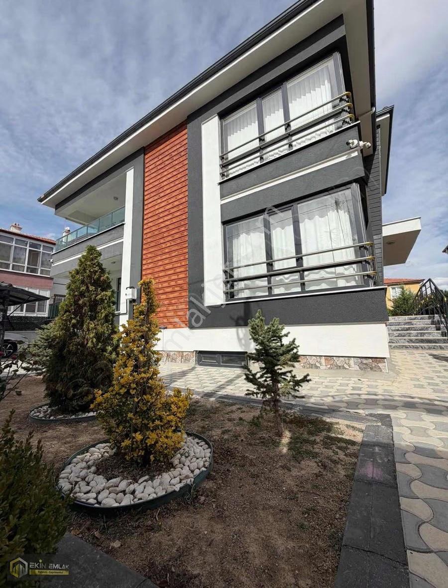 Karatay Karaaslan Mah. 2 Katlı 6+2 Müstakil Ev 600 M2 Arsa - Görsel 10