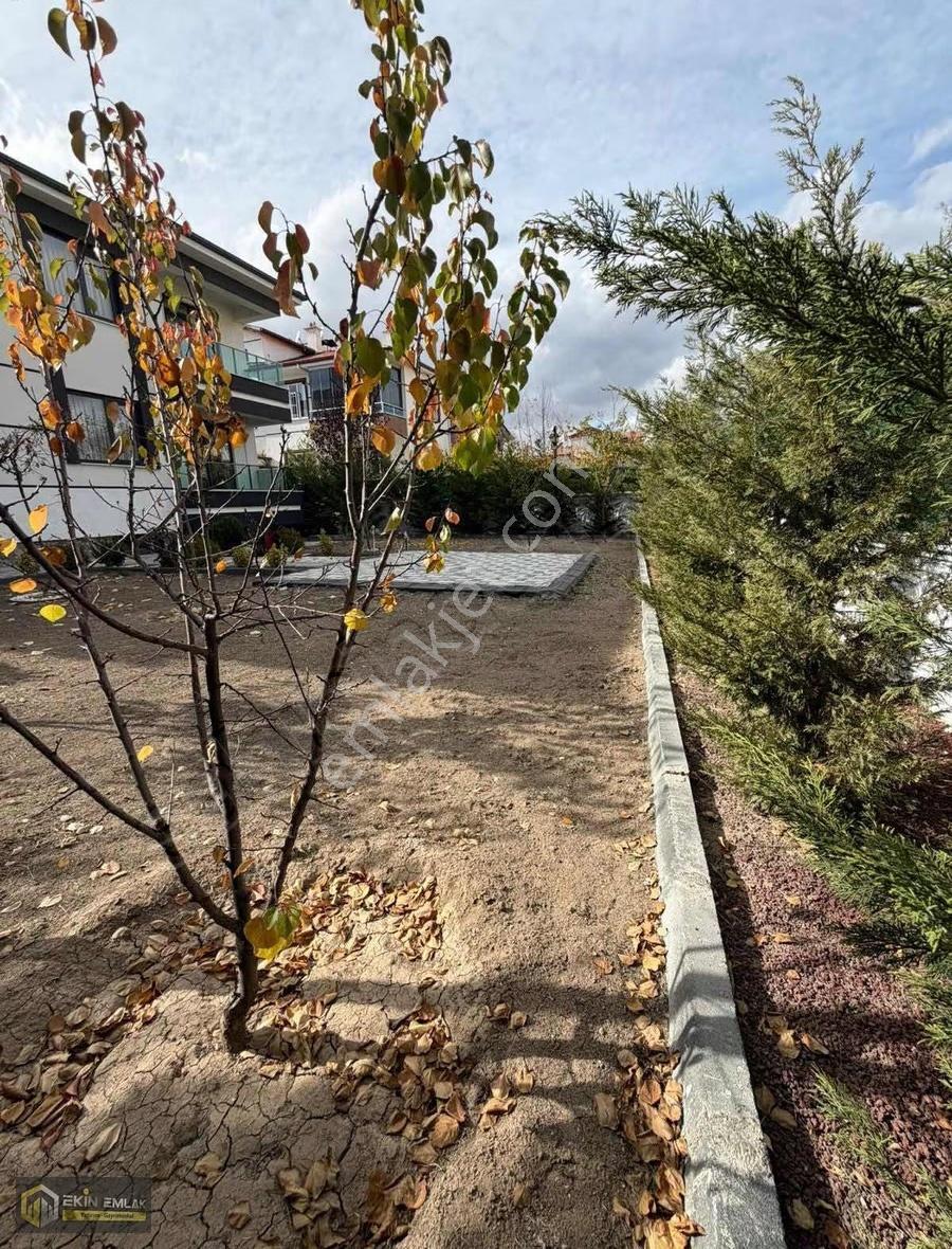 Karatay Karaaslan Mah. 2 Katlı 6+2 Müstakil Ev 600 M2 Arsa - Görsel 9