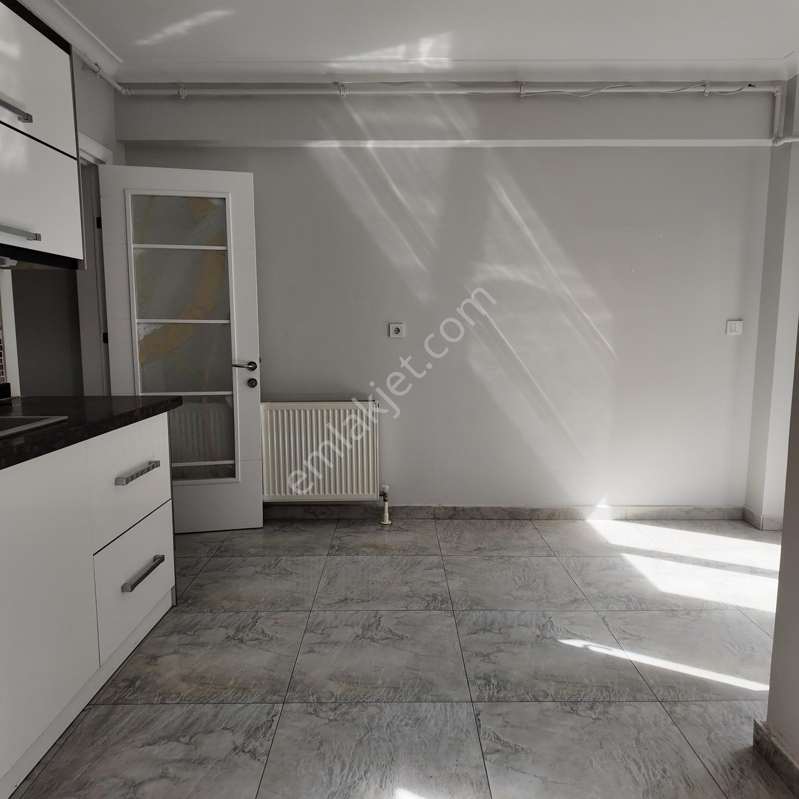İnönü Nakliye Caddesi Arkası 145 M2 Asansörlü 3+1 Bakımlı Daire - Görsel 22