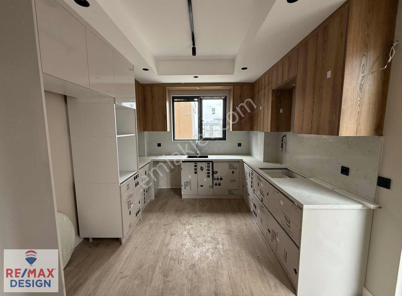Serdivan İstiklal Mah. Lüks 5+1 Kiralık Villa Remax Desıgn - Görsel 10
