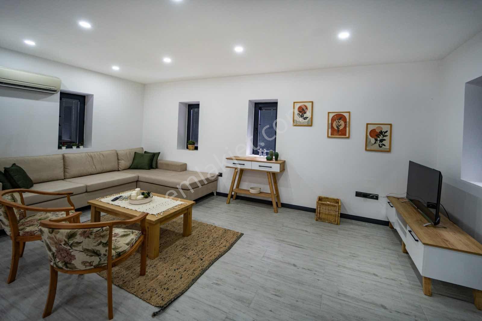 Ovacıkta Havuzlu Sitede Uzun Dönem Kiralık Eşyalı Villa - Görsel 25